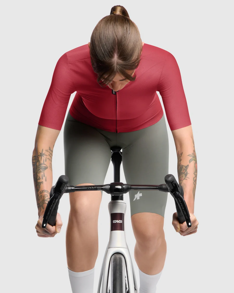 Maillot ASSOS DYORA R S11 Manches Courtes Femme Berry - Image 4