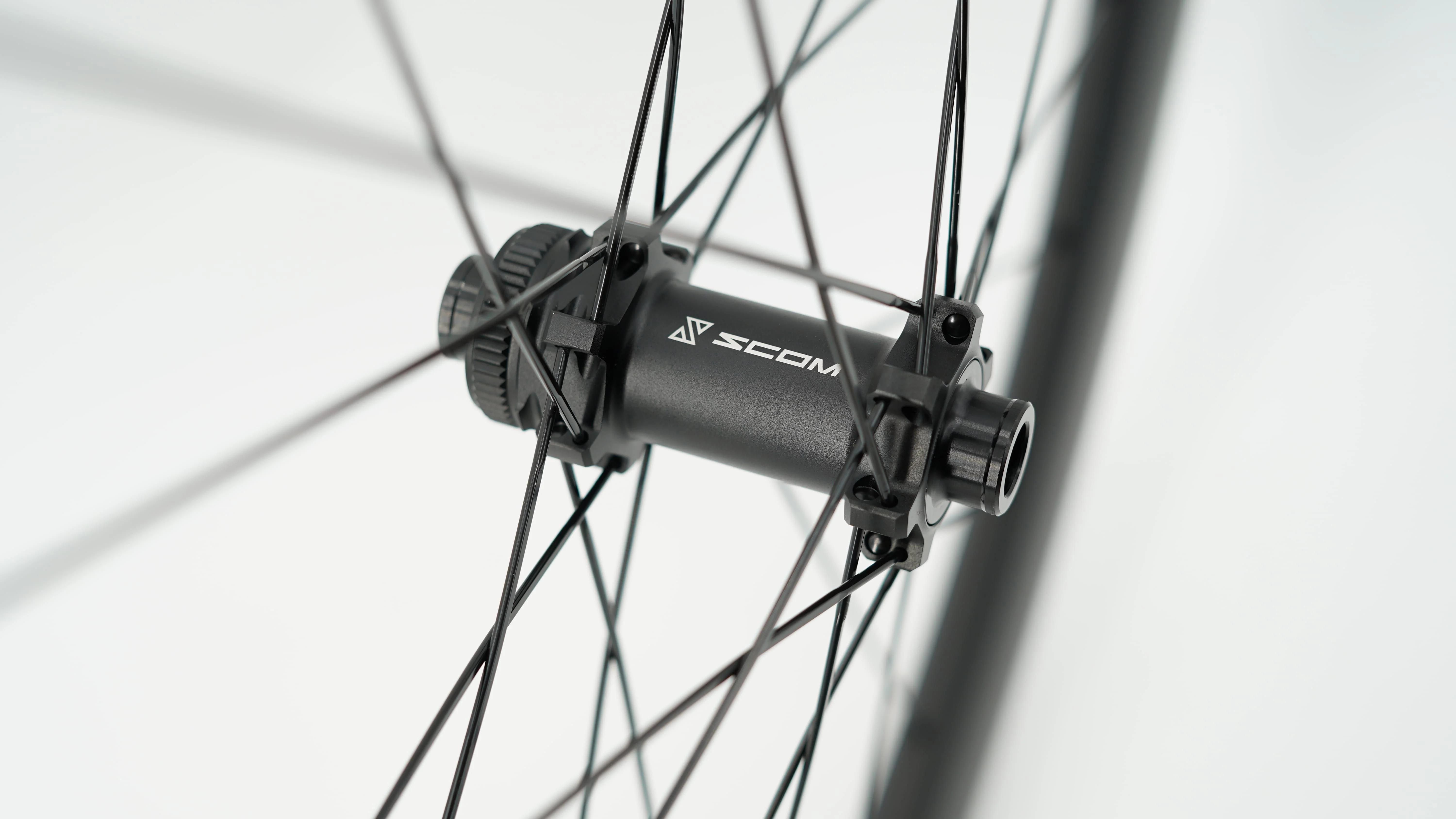 Paire de Roues SCOM CORSA 45 Tubeless Ready (Center Lock) - Image 10