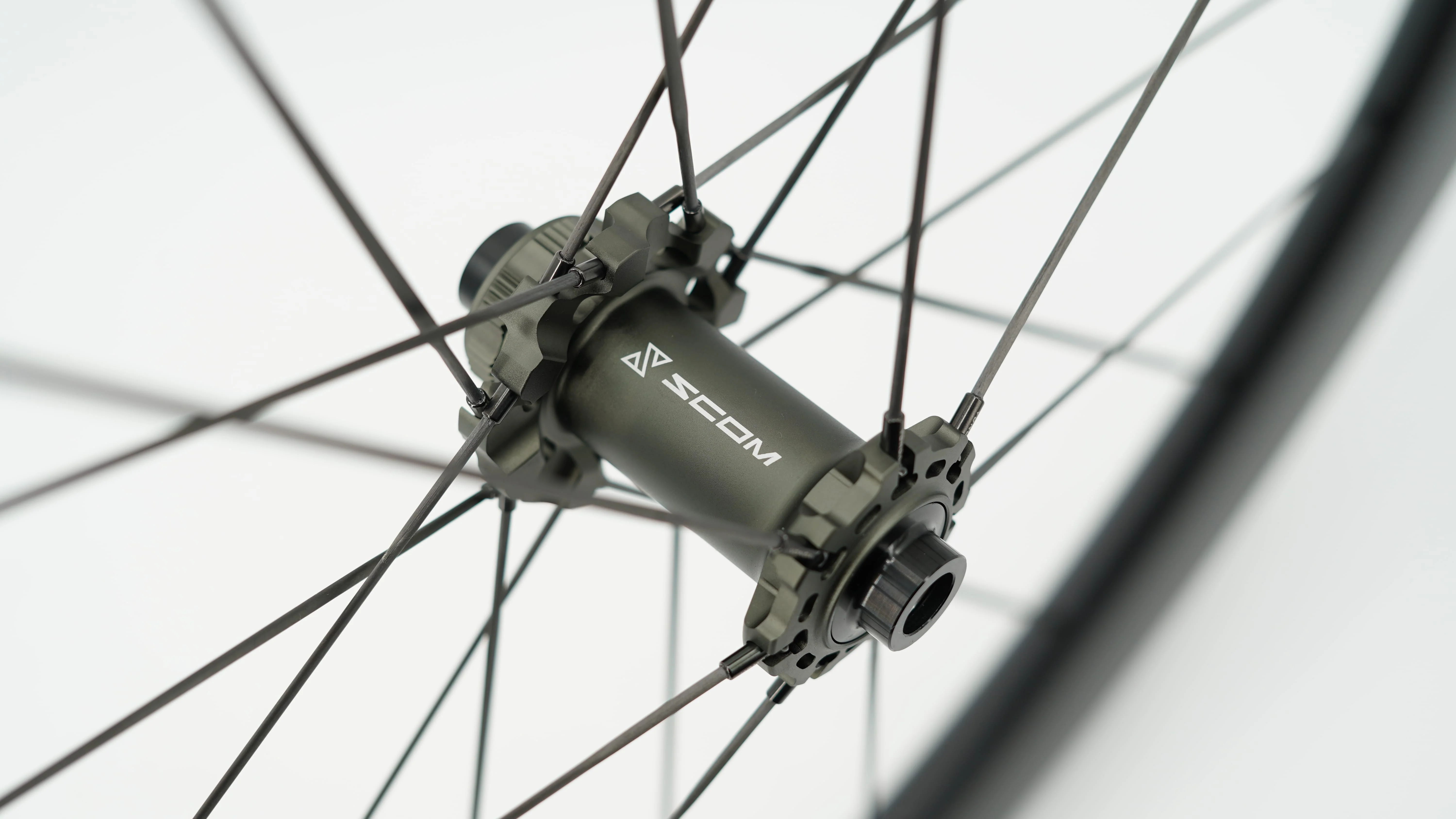 Paires de Roues SCOM ULTRA 50 Tubeless Ready (Center Lock) - Image 7