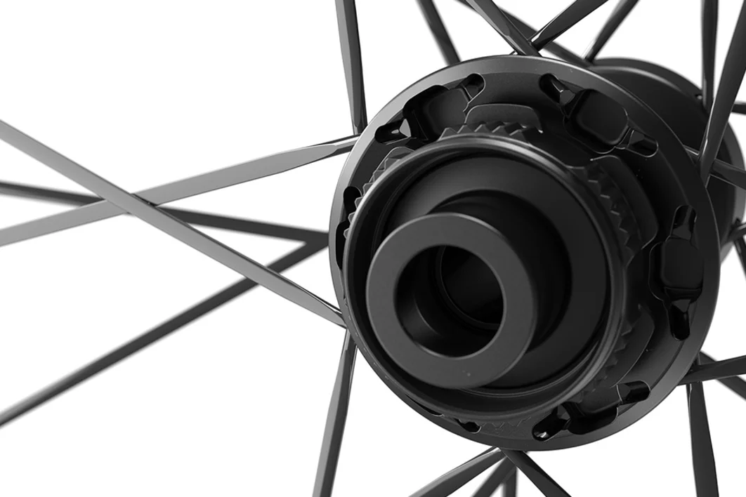 Roue Arrière DT SWISS ERC 1100 DICUT 45 DISC Tubeless Ready (Center Lock) - Image 5