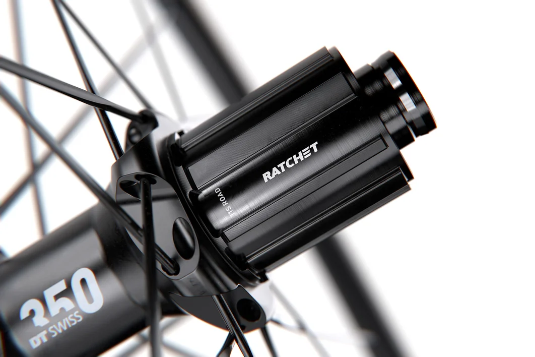 Roue Arrière DT SWISS PR 1600 SPLINE 23 DIC Tubeless Ready (Center Lock) - Image 4