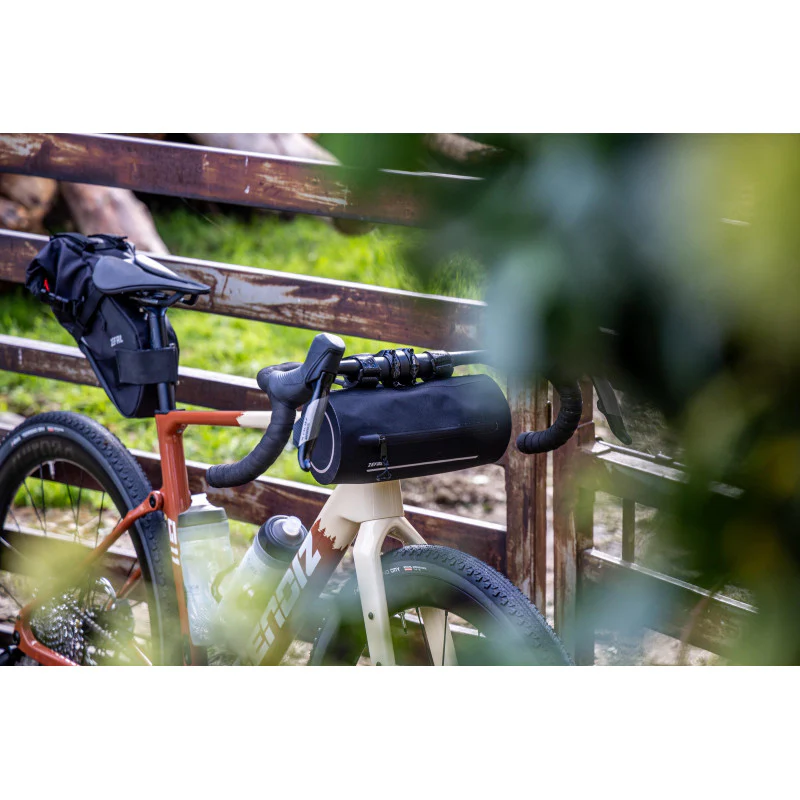 Sacoche de Guidon ZEFAL Z-ADVENTURE F2 AERO 2.5L Noir - Image 9